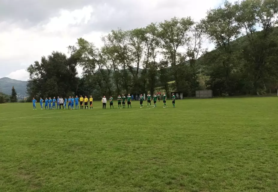 Béčko : Loko Děčín